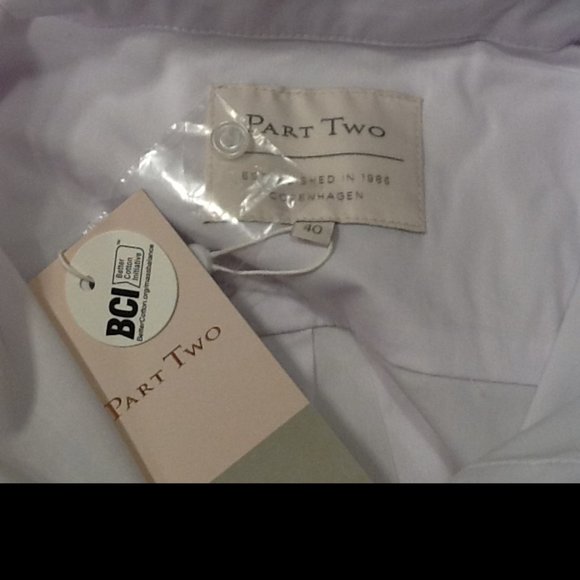 " PART TWO "   from  COPENHAGEN     NICE WHITE SHIRT  NWT - Picture 2 of 5